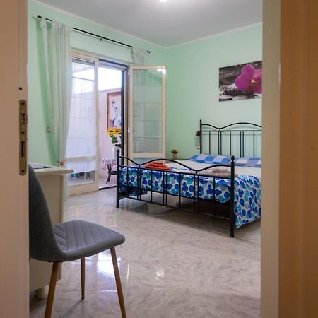 Апартаменты Casa Marcy Ористано Экстерьер фото